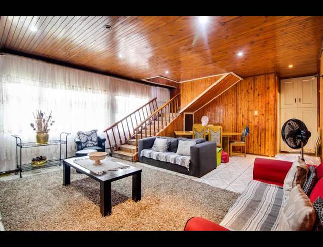 4 BEDROOM HOUSE FOR SALE IN RIVERLEA